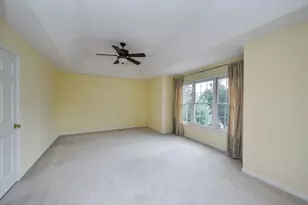 527 Mallard Point Dr, North Aurora, IL 60542 - Photo 24