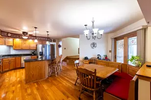 855 63rd St, La Grange Highlands, IL 60525 - Photo 6