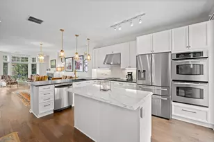 101 N Euclid Ave, Oak Park, IL 60301 - Photo 12