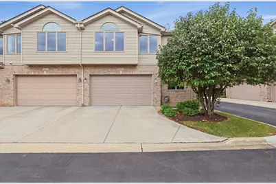691 E Nerge Road, Roselle, IL 60172 - Photo 2