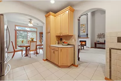 691 E Nerge Road, Roselle, IL 60172 - Photo 10