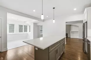 6914 N Sheridan Rd, Chicago, IL 60626 - Photo 12
