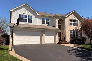 6 Glenview Ct, Bolingbrook, IL 60490 - Photo 1