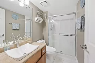 10 Americana Ct, Roselle, IL 60172 - Photo 12