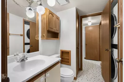 649 N Briar Hill Lane #1, Addison, IL 60101 - Photo 14