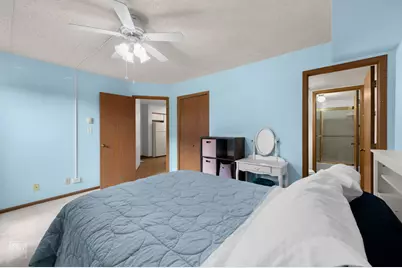 649 N Briar Hill Lane #1, Addison, IL 60101 - Photo 10