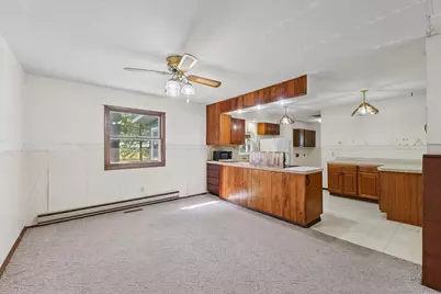 205 E Evergreen Drive, Saint John, IL 61873 - Photo 10