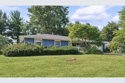 205 E Evergreen Drive, Saint John, IL 61873 - Photo 2