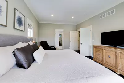 5608 N Fairview Avenue, Chicago, IL 60631 - Photo 20