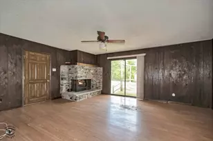 13452 W Chicago Bloomington Trail, Homer Glen, IL 60491 - Photo 6