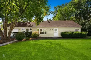 1231 60th St, La Grange Highlands, IL 60525 - Photo 1