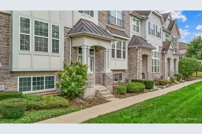 234 Bennett Drive, Carol Stream, IL 60188 - Photo 1
