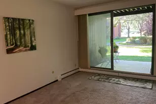 2929 Sunnyside Dr, Rockford, IL 61114 - Photo 8