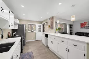 10572 S Palos Pl, Palos Hills, IL 60465 - Photo 10