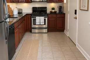 3238 W Berteau Ave, Chicago, IL 60618 - Photo 6