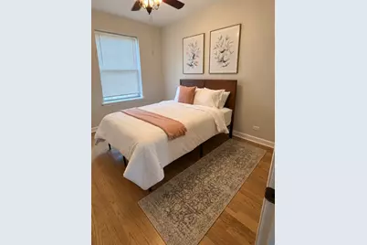 3238 W Berteau Avenue #2E, Chicago, IL 60618 - Photo 8