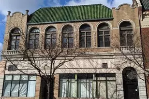 4942 N Sheridan Rd, Chicago, IL 60604 - Photo 1