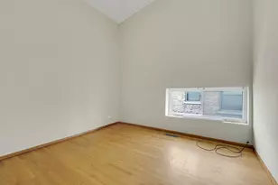 4942 N Sheridan Rd, Chicago, IL 60604 - Photo 12