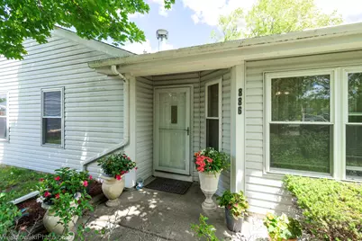 886 Quincy Court, Island Lake, IL 60042 - Photo 1
