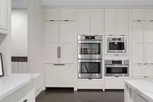 1370 W Walton St, Chicago, IL 60642 - Photo 10