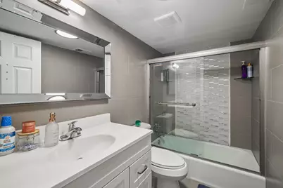 10360 Parkside Avenue #2B, Oak Lawn, IL 60453 - Photo 14