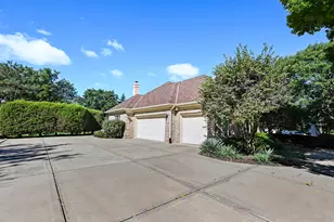 6515 Manor Dr, Burr Ridge, IL 60527 - Photo 48