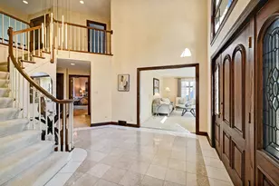 6515 Manor Dr, Burr Ridge, IL 60527 - Photo 4