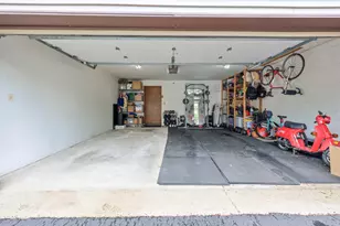 821 Oakton St, Elk Grove Village, IL 60007 - Photo 30
