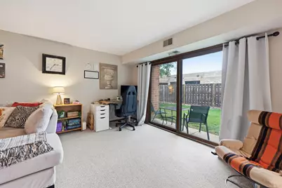 821 Oakton Street #104, Elk Grove Village, IL 60007 - Photo 10