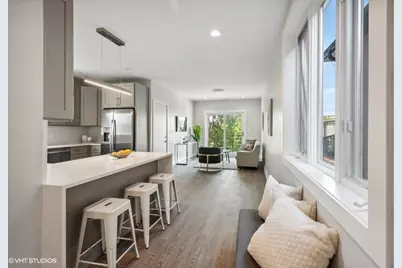 4824 S Champlain Avenue #4, Chicago, IL 60615 - Photo 2