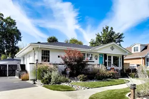 838 S Grant Ave, Villa Park, IL 60181 - Photo 2