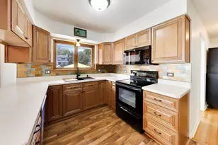 838 S Grant Ave, Villa Park, IL 60181 - Photo 10