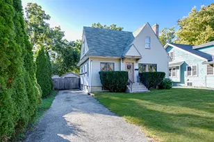 240 Norris St, West Chicago, IL 60185 - Photo 1