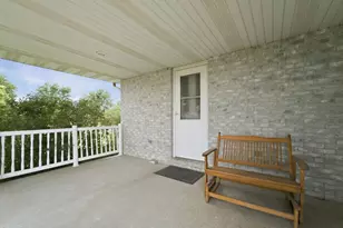 2035 S Berta Rd, Braceville, IL 60407 - Photo 4