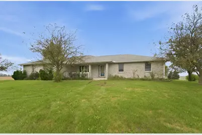 2035 S Berta Road, Braceville, IL 60407 - Photo 2