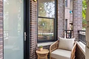 1939 N Humboldt Blvd, Chicago, IL 60647 - Photo 2