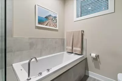 1939 N Humboldt Boulevard #1S, Chicago, IL 60647 - Photo 22