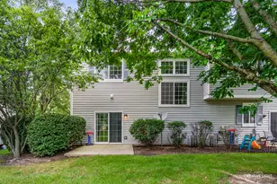 2406 Brush Hill Cir, Joliet, IL 60432 - Photo 18