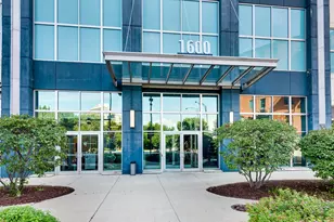 1600 S Indiana Ave, Chicago, IL 60616 - Photo 2