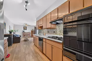 913 S Lancaster St, Mount Prospect, IL 60056 - Photo 12