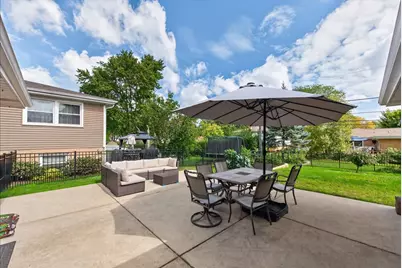 913 S Lancaster Street, Mount Prospect, IL 60056 - Photo 36