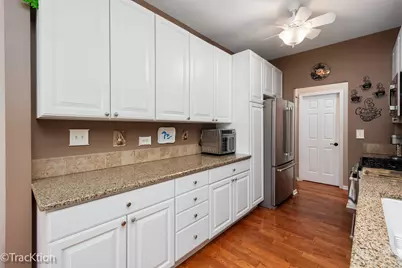 4 Mashie Court, Woodridge, IL 60517 - Photo 8