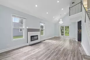 552 Delmar Ct, Elk Grove Village, IL 60007 - Photo 4