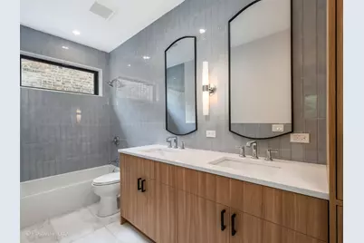 3714 N Claremont Avenue, Chicago, IL 60618 - Photo 16