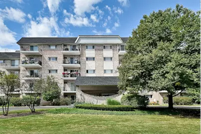1000 S Lorraine Road #212, Wheaton, IL 60189 - Photo 1