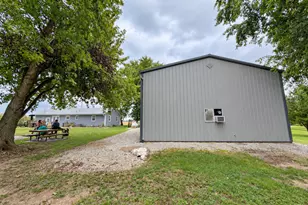 8015 Brubaker Rd, Iuka, IL 62849 - Photo 66