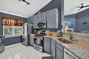 2903 Bartlett Ct, Naperville, IL 60564 - Photo 12