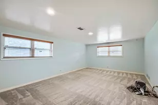 918 S Owen St, Mount Prospect, IL 60056 - Photo 20