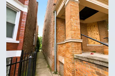 7139 S Saint Lawrence Avenue, Chicago, IL 60619 - Photo 2