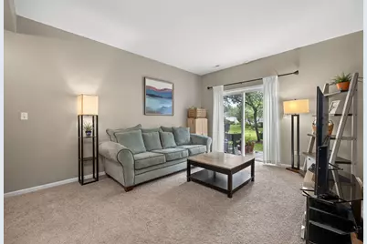 347 Gladstone Lane, Elgin, IL 60120 - Photo 24